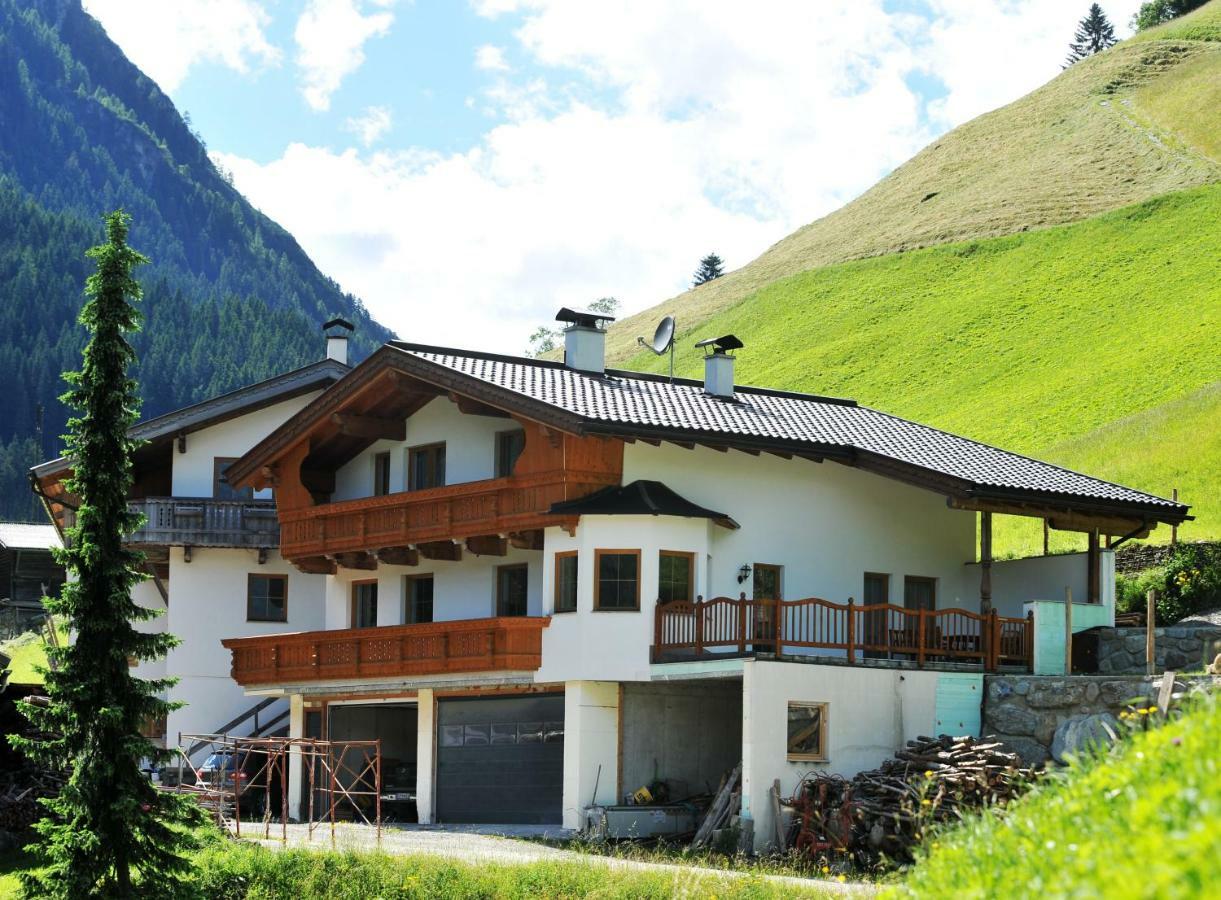 Bauernhof Entalhof Villa Finkenberg Exterior photo